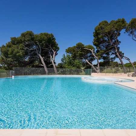 Madame Vacances Domaine Du Provence Country Club Service Premium Saumane-de-Vaucluse Exterior photo