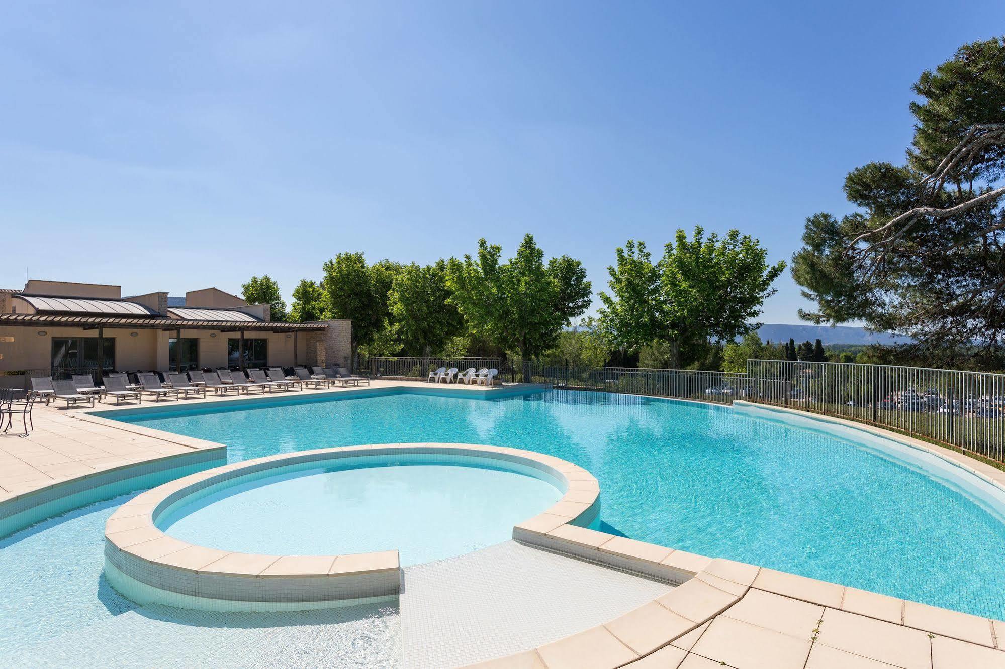 Madame Vacances Domaine Du Provence Country Club Service Premium Saumane-de-Vaucluse Exterior photo